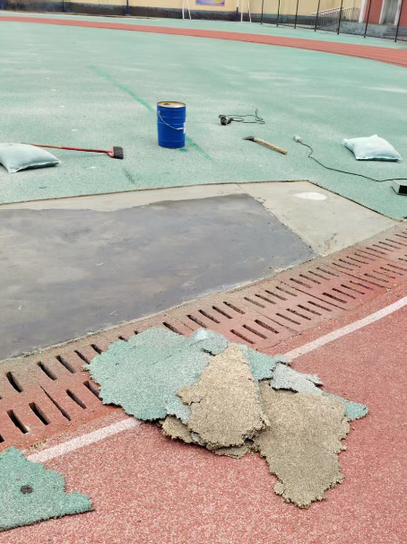 聊城球场翻新维修补、球场翻新修补改造